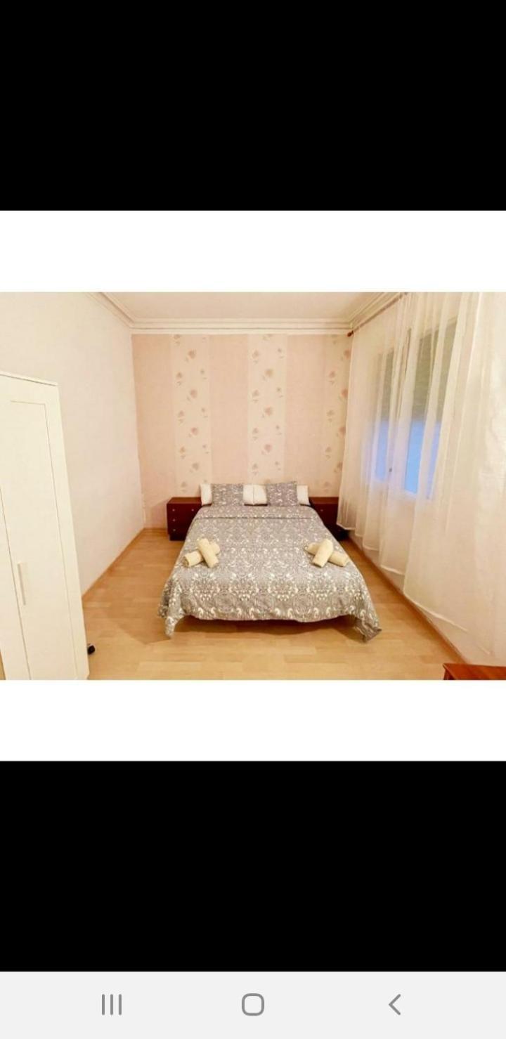 Barcelona Centric Hostel Ngoại thất bức ảnh